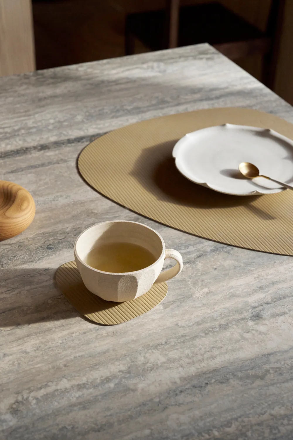 Corduroy glassunderlag curve, Khaki LIND DNA