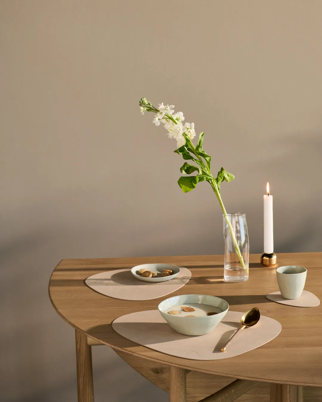 Curve Nupo bordbrikke, Sand LIND DNA