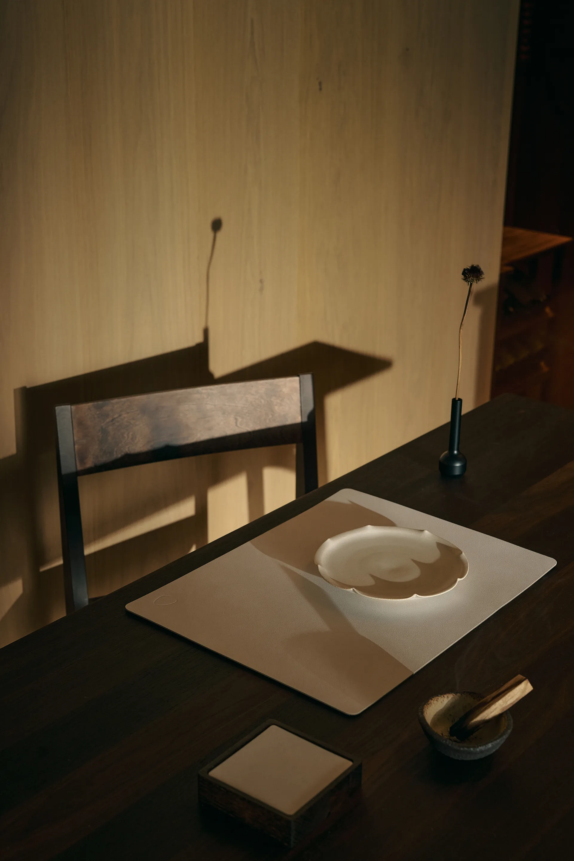 Wood Box oppbevaring til glassunderlag, Smoked-oak, square, S LIND DNA