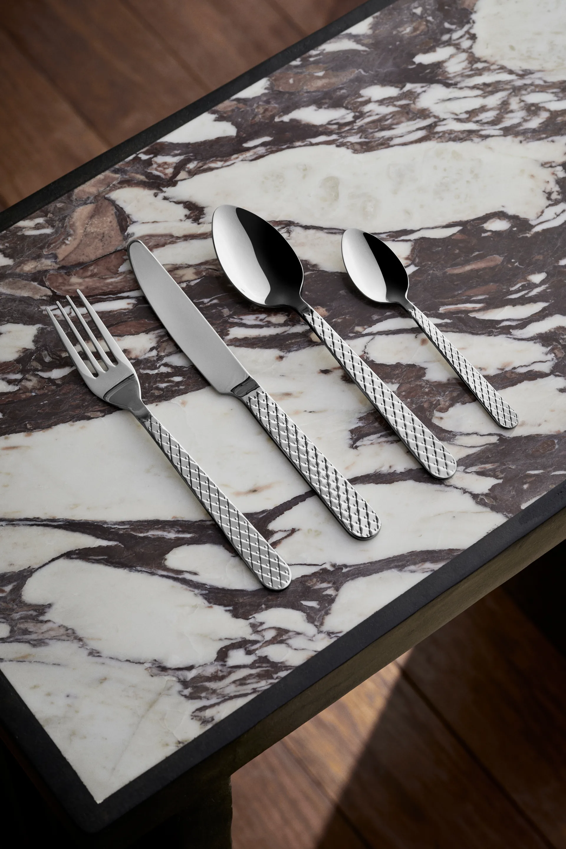 Rhombe bestikksett, 16 deler Lyngby Porcelæn