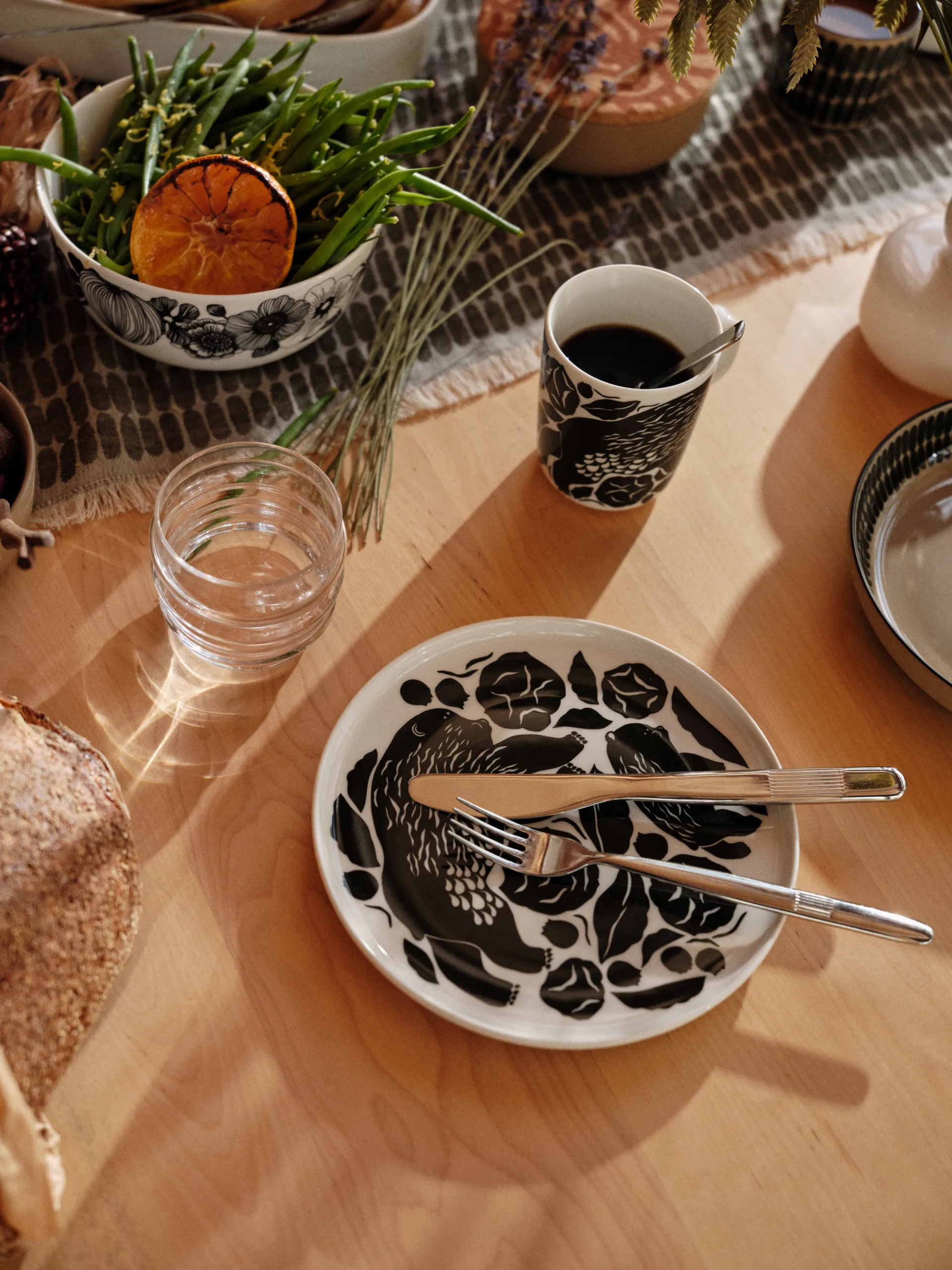 Karhuemo tallerken Ø 20 cm, Hvit-mørkegrønn Marimekko