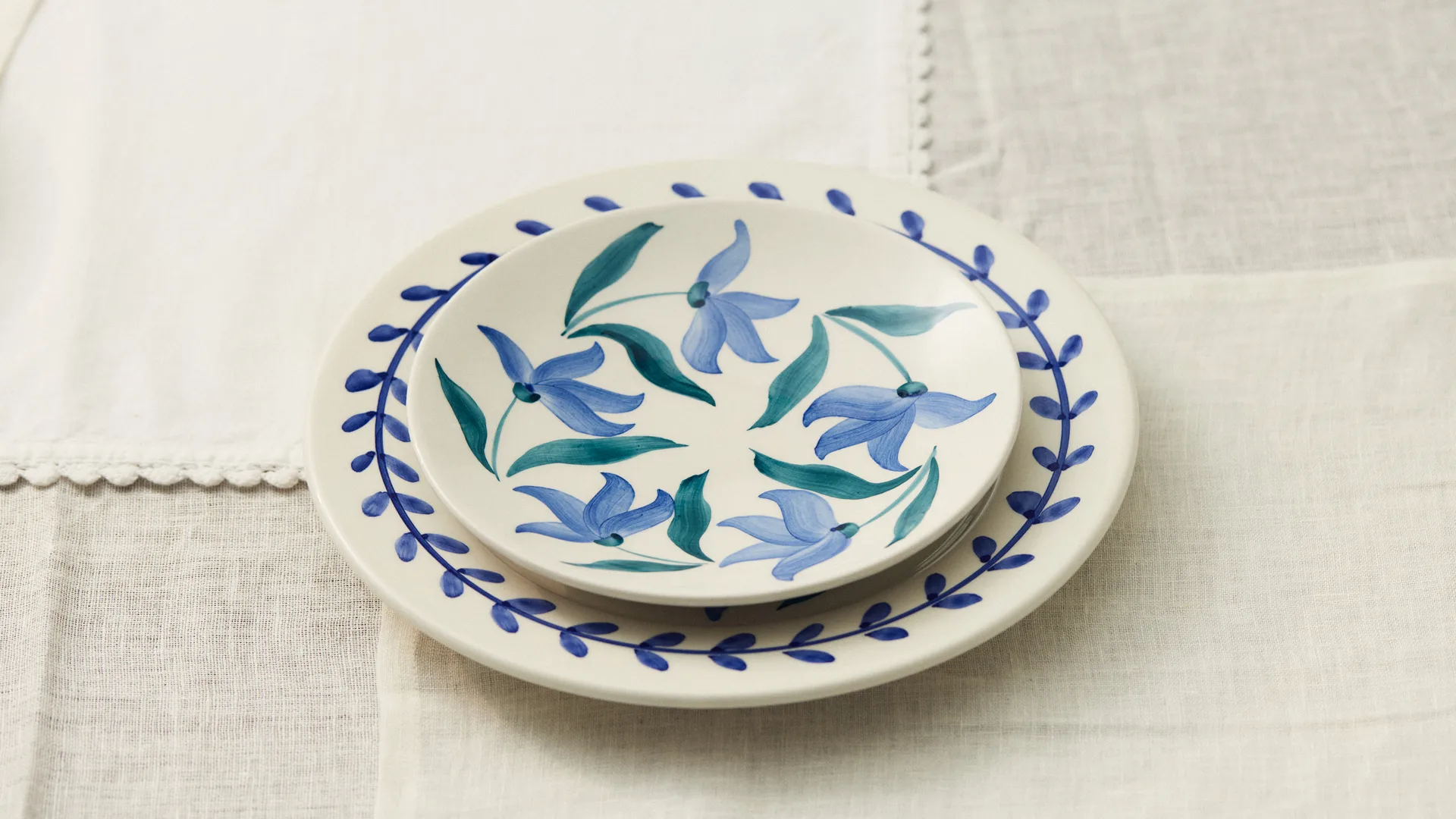 Flowers blossom asjett Ø20 cm, Hvit Mateus