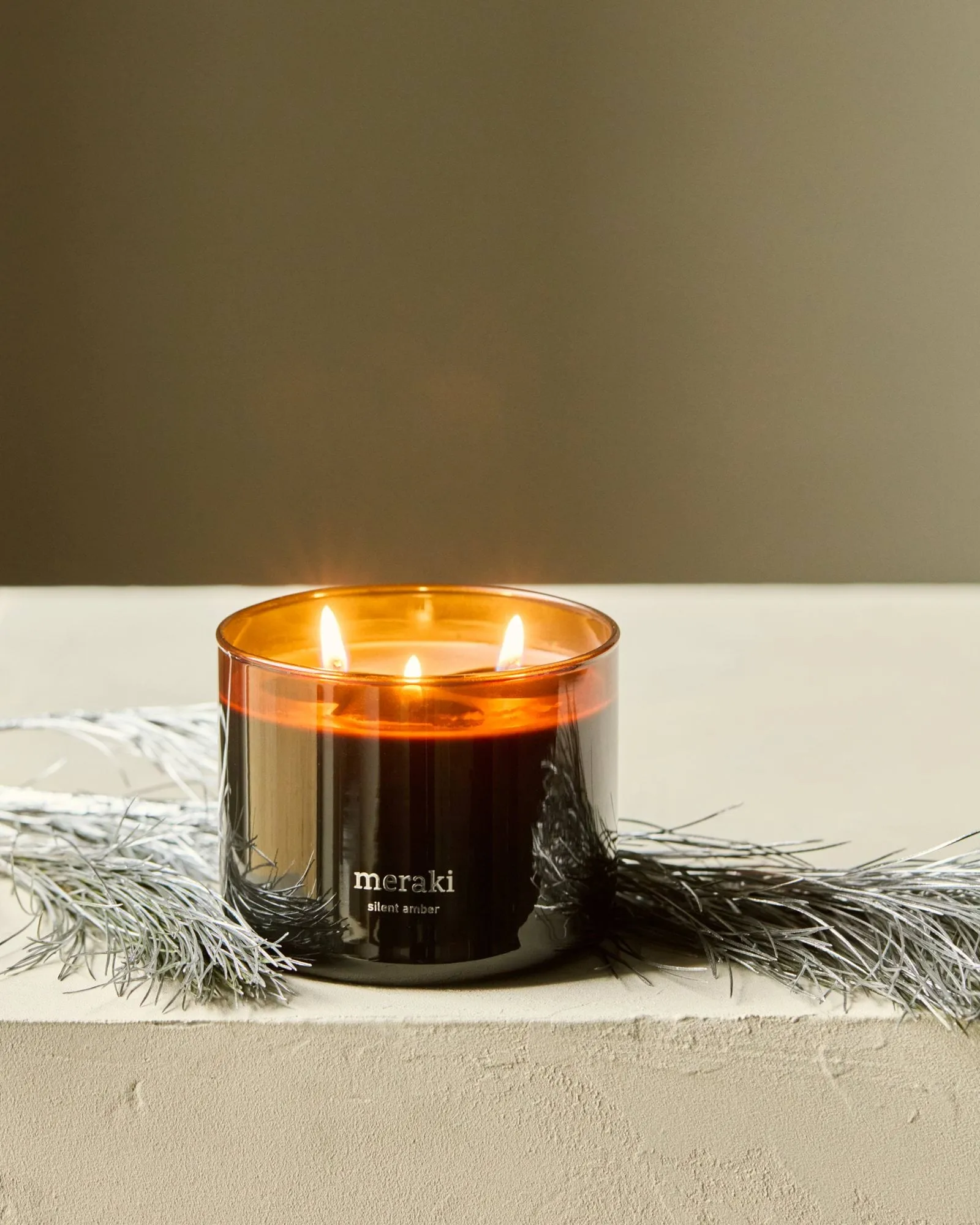 Meraki duftlys, 60 timer, Silent amber Meraki