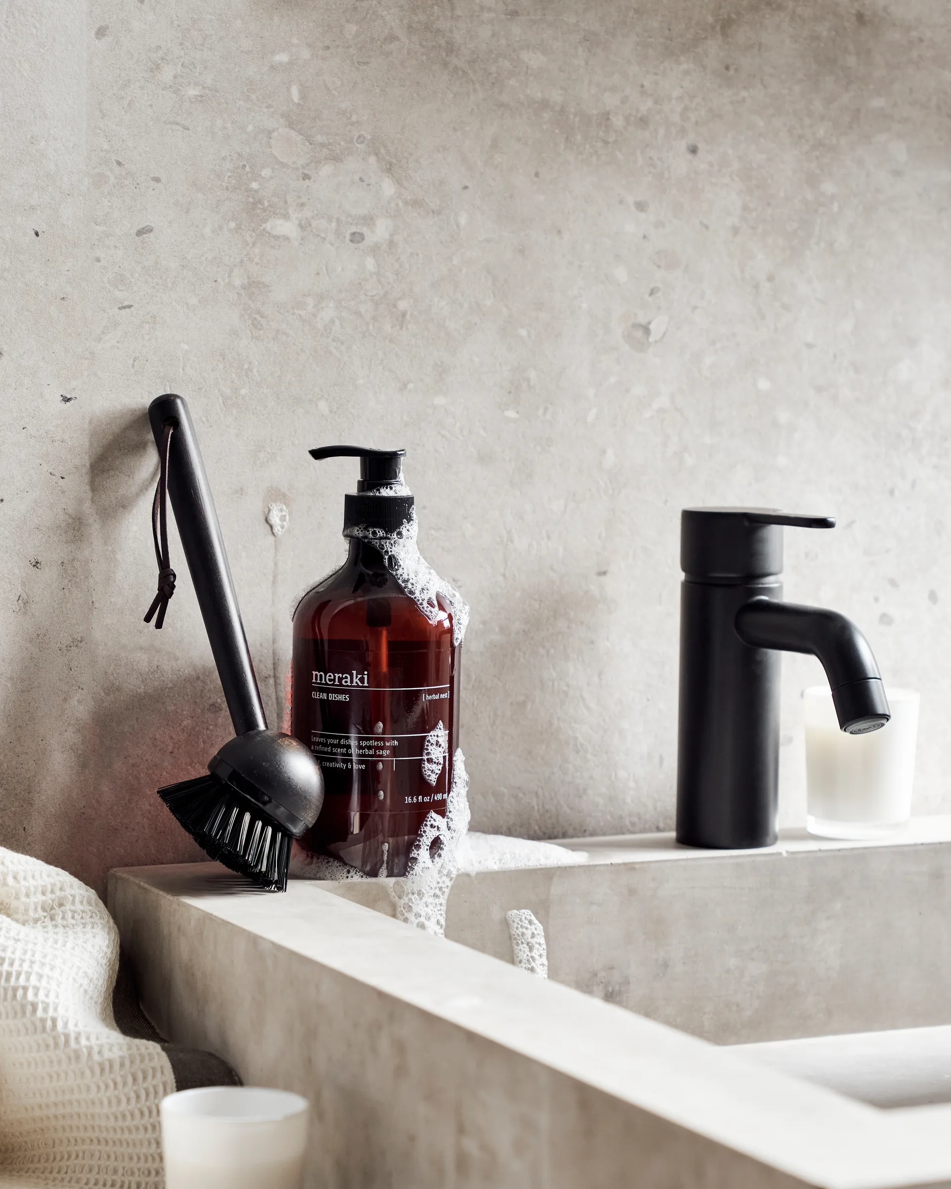 Meraki gavesett oppvaskmiddel og oppvaskbørste, Herbal nest Meraki