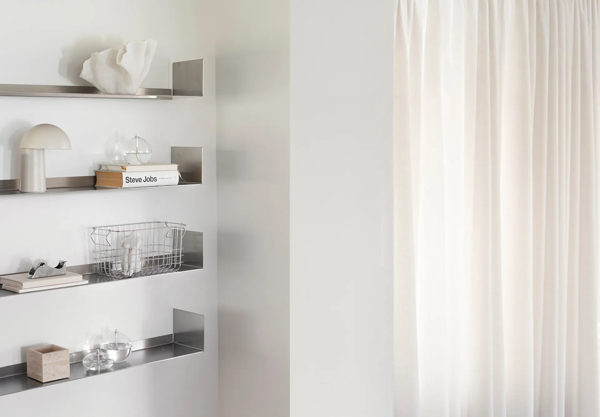 Float vegghylle 80,5 cm, Steel Mette Ditmer