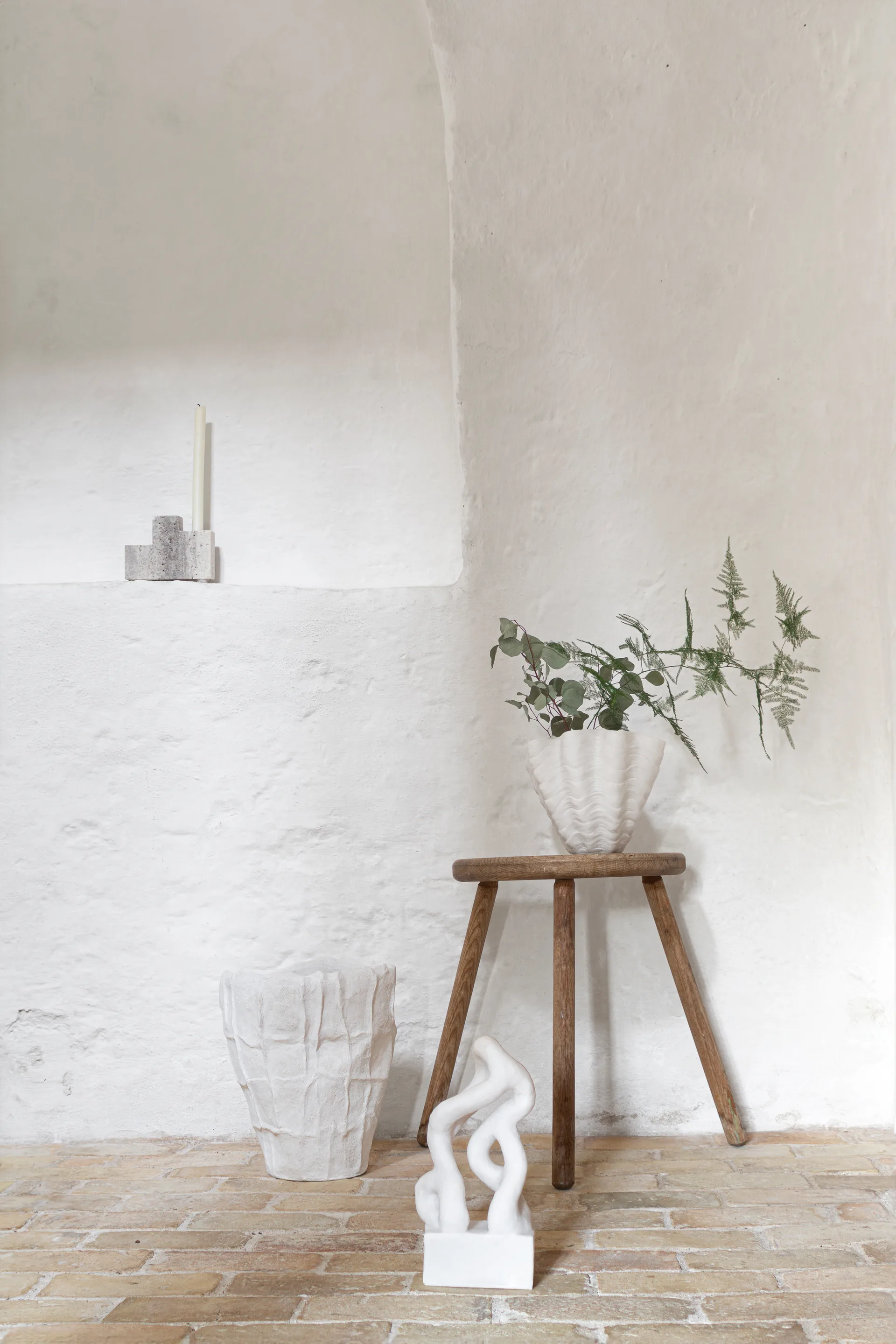 Shell vase, Small, 22 cm, white Mette Ditmer