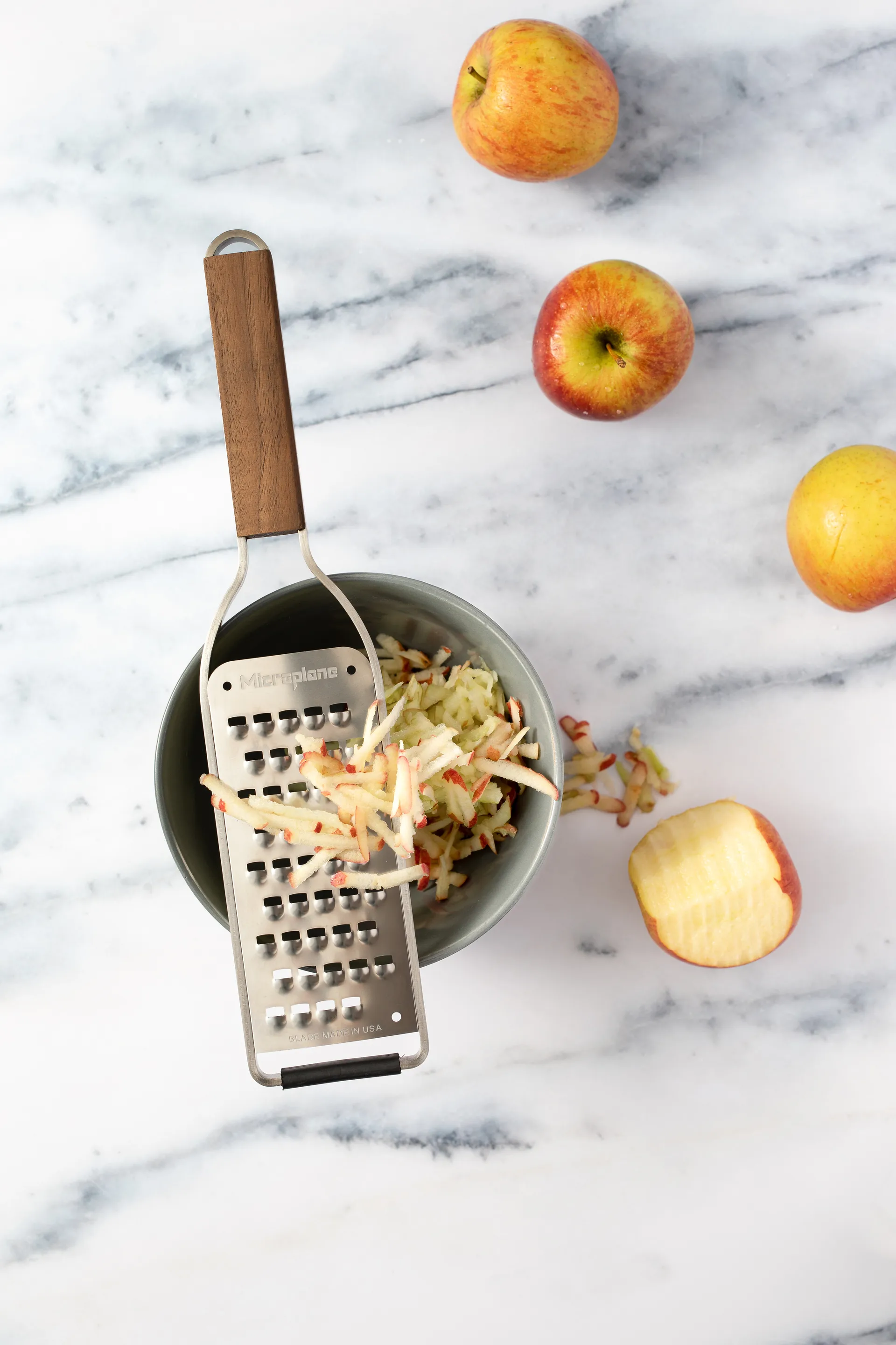 Master ekstra grovt rivjern 30 cm, Walnut Microplane