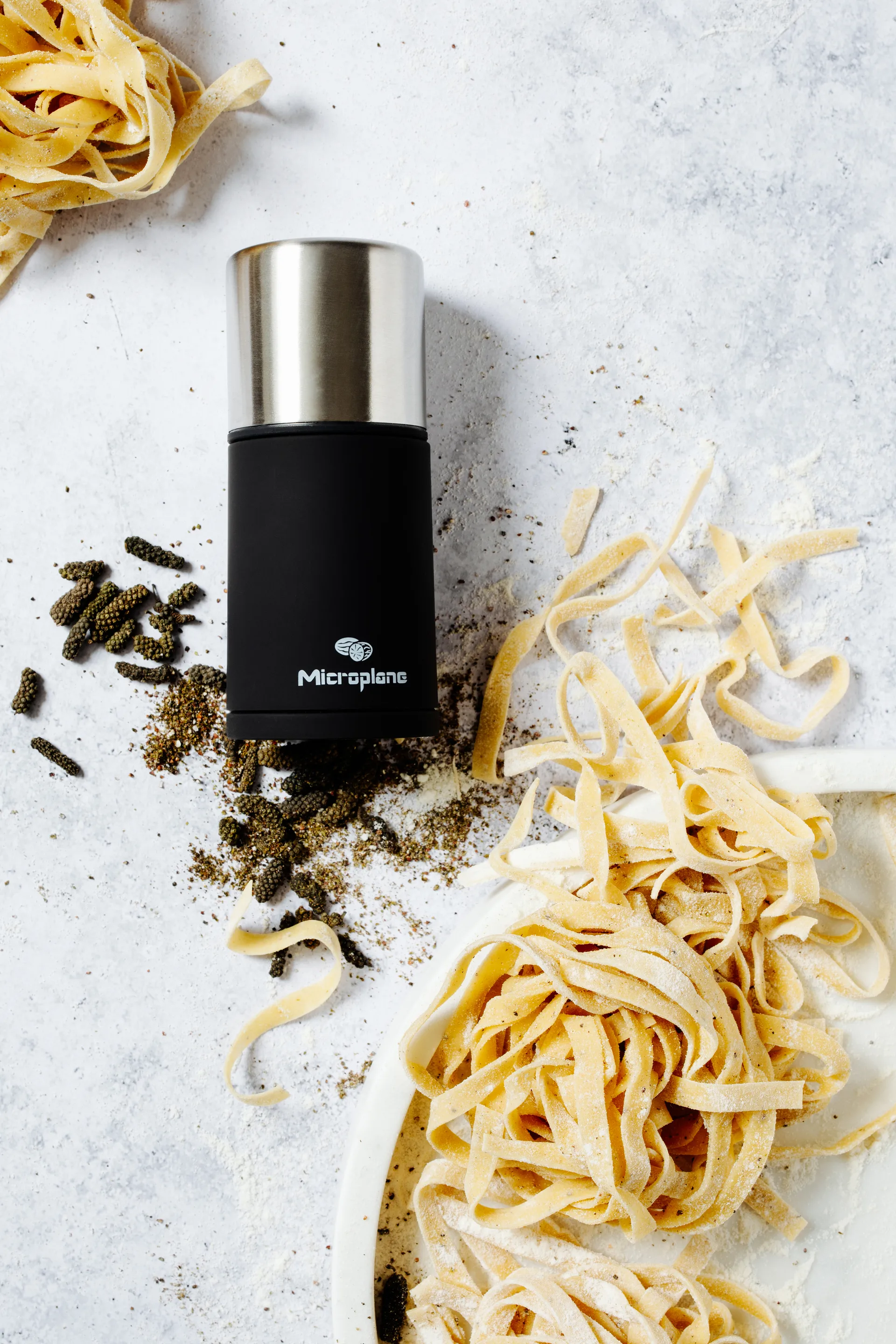 Speciality 2-i-1 krydderkvern 12 cm, Stainless steel Microplane