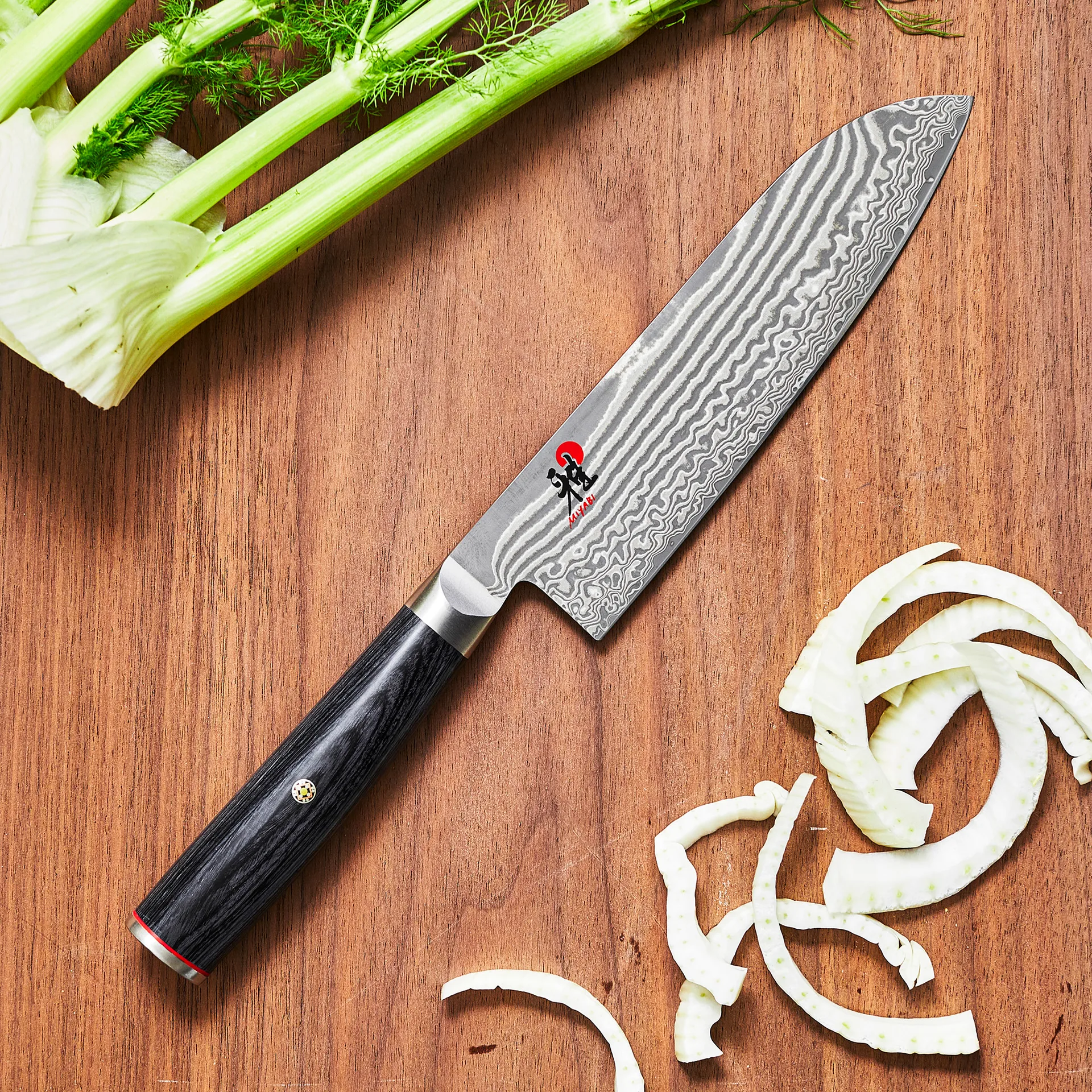Raw 5000FCD santokukniv 18 cm, Damaskus-svart Miyabi