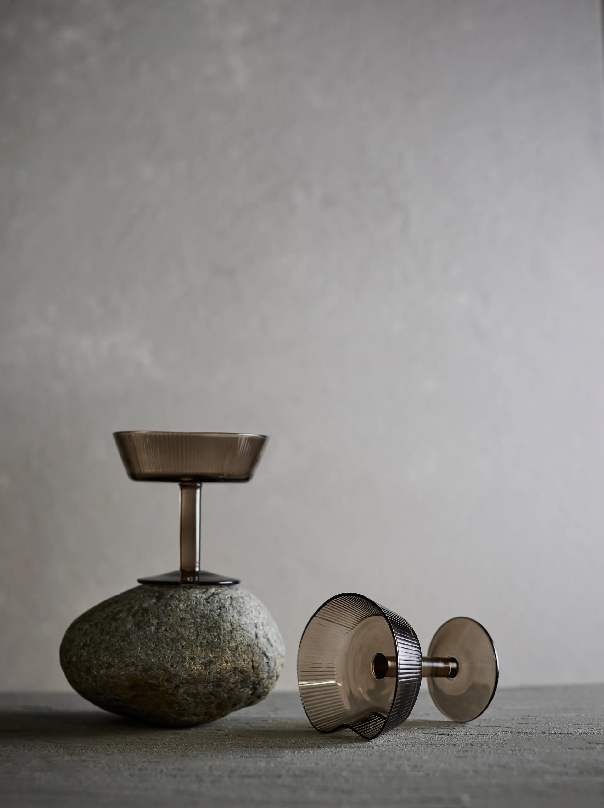 Ripe cocktailglass 15 cl, Smoked brown MUUBS