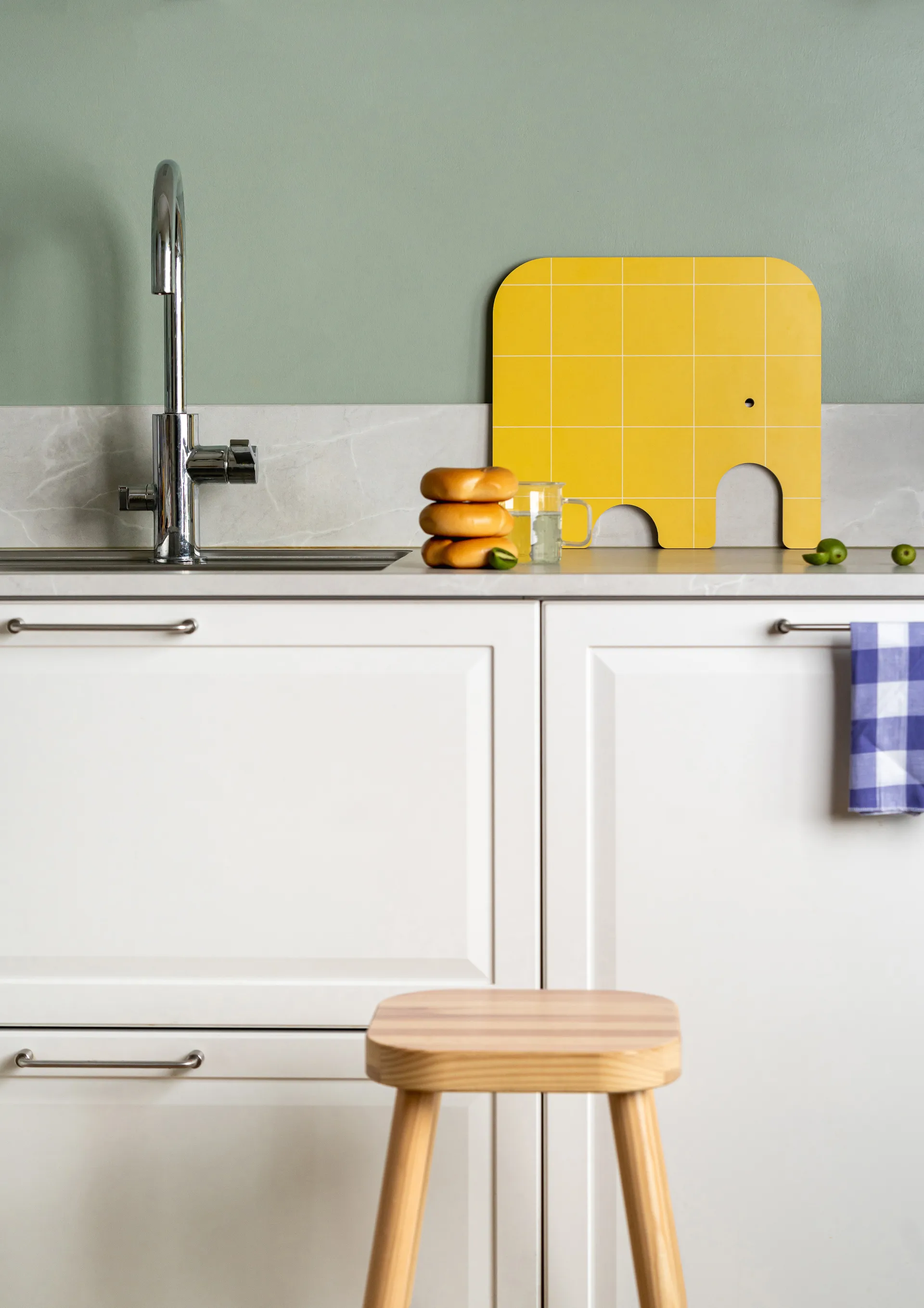 Elephant Chop & Serve skjærebrett L, Yellow Muurla