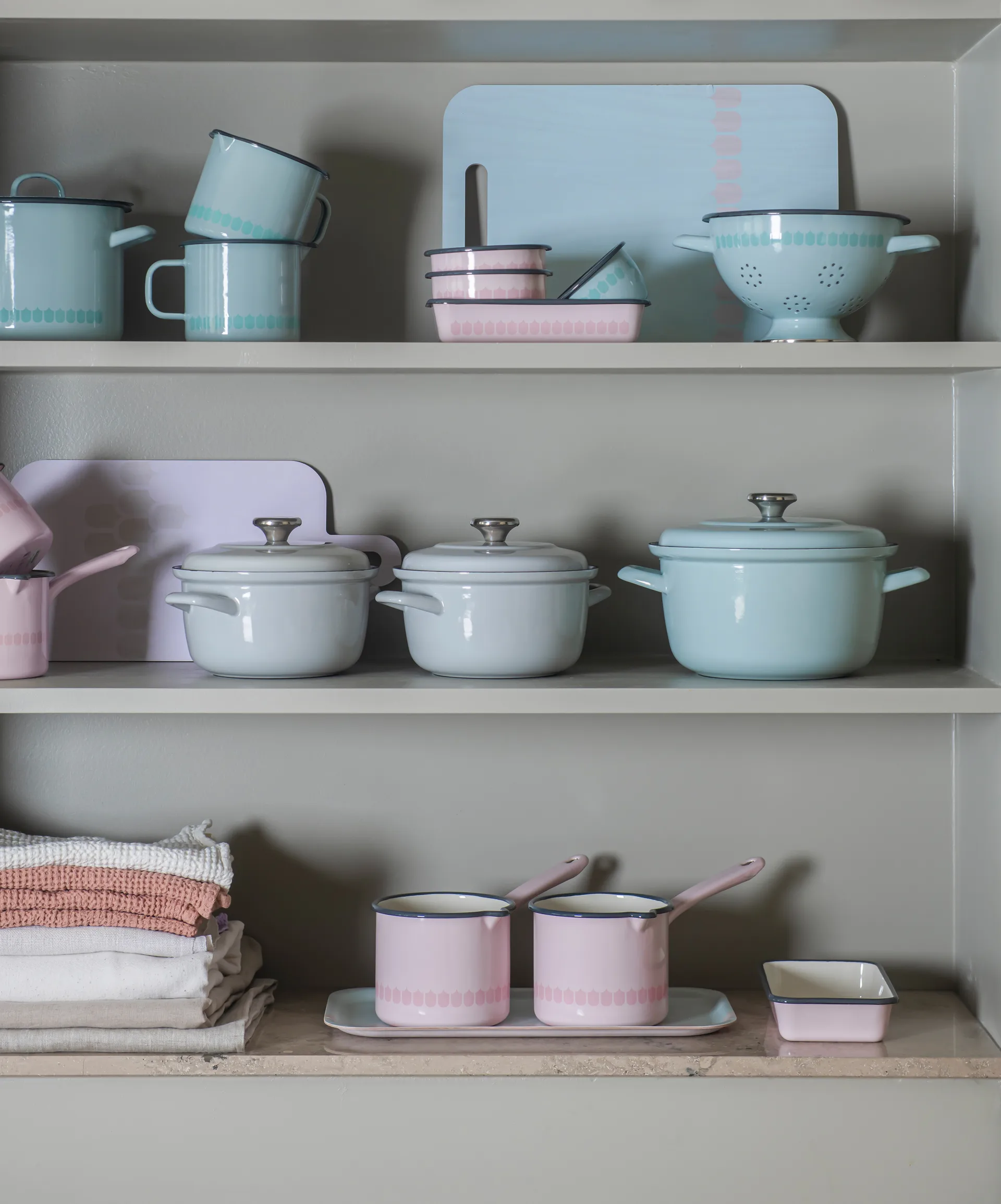 Vappu emaljedørslag, Grønn Muurla