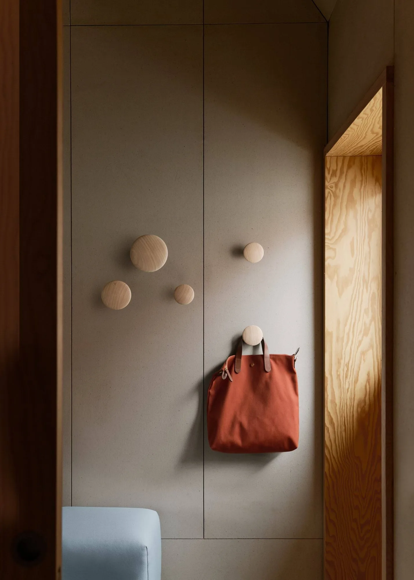 Dots klesknagger 5 stk, Eik Muuto