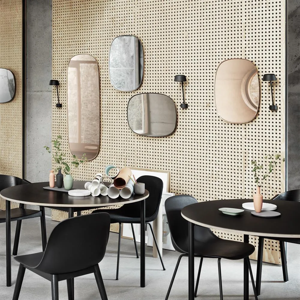 Framed speil, Grå, 59x44 cm Muuto