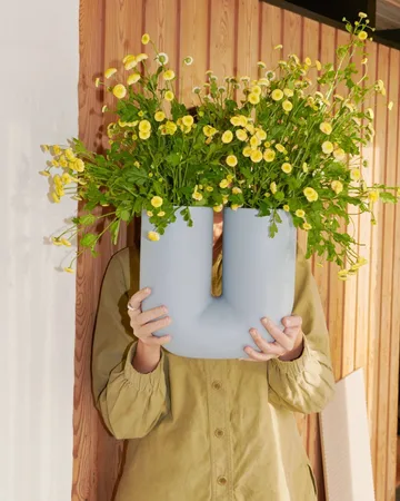 Kink vase 26 cm - Lyseblå - Muuto