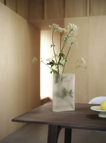 Ridge vase frostat glass 48,5 cm - Lyseoransje - Muuto
