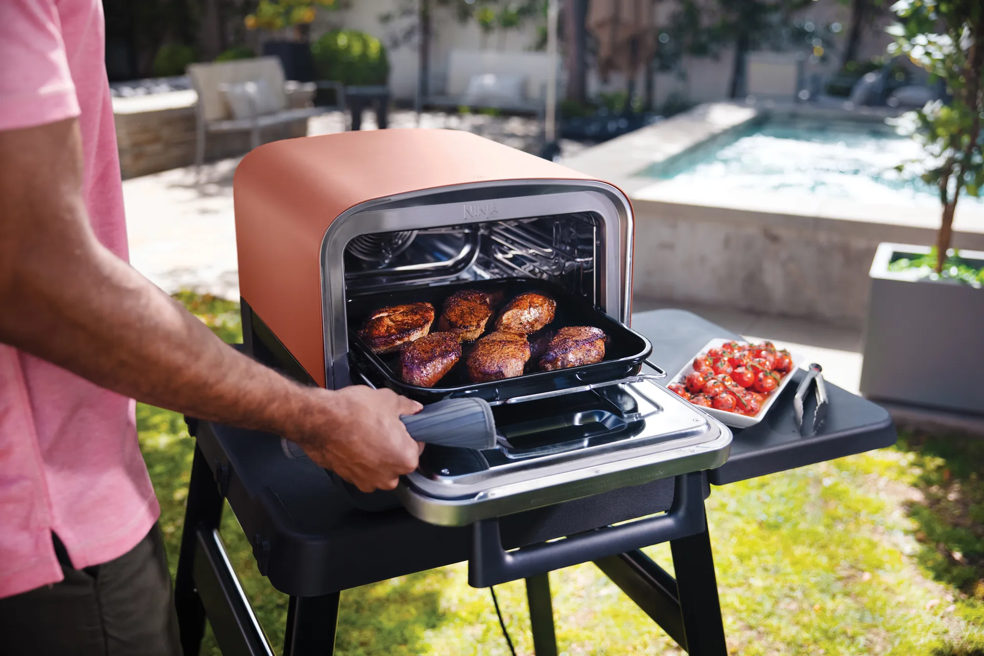 Ninja Woodfire elektrisk ovn og smoker OO101EU, Brun Ninja