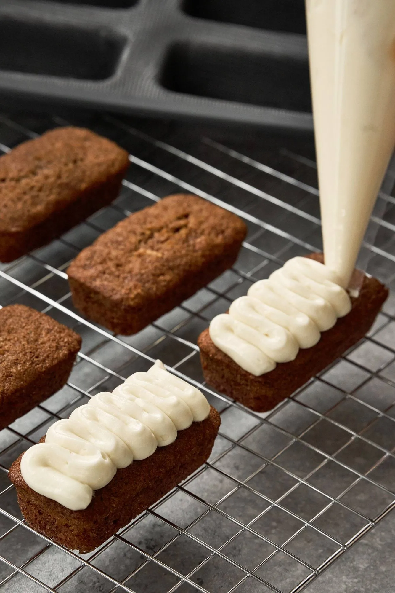 BAKE silikonform med forsterket ramme, Rektangulær, 6 stk., 26,2x22,1 cm Nordwik