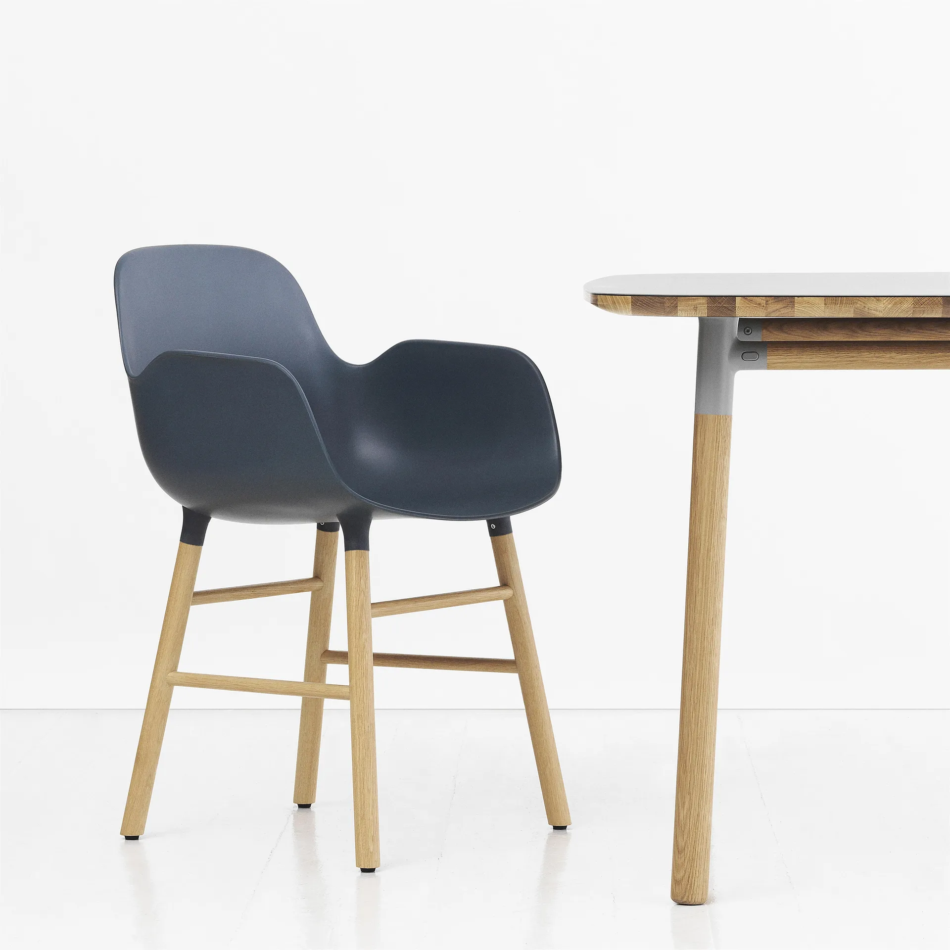 Form bord 95x200 cm, grå Normann Copenhagen