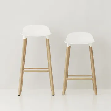 Form Chair barstol eikben - hvit - Normann Copenhagen