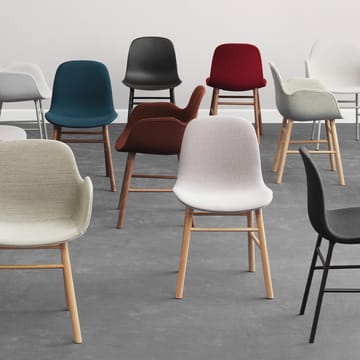 Form stol - green, eikeben - Normann Copenhagen