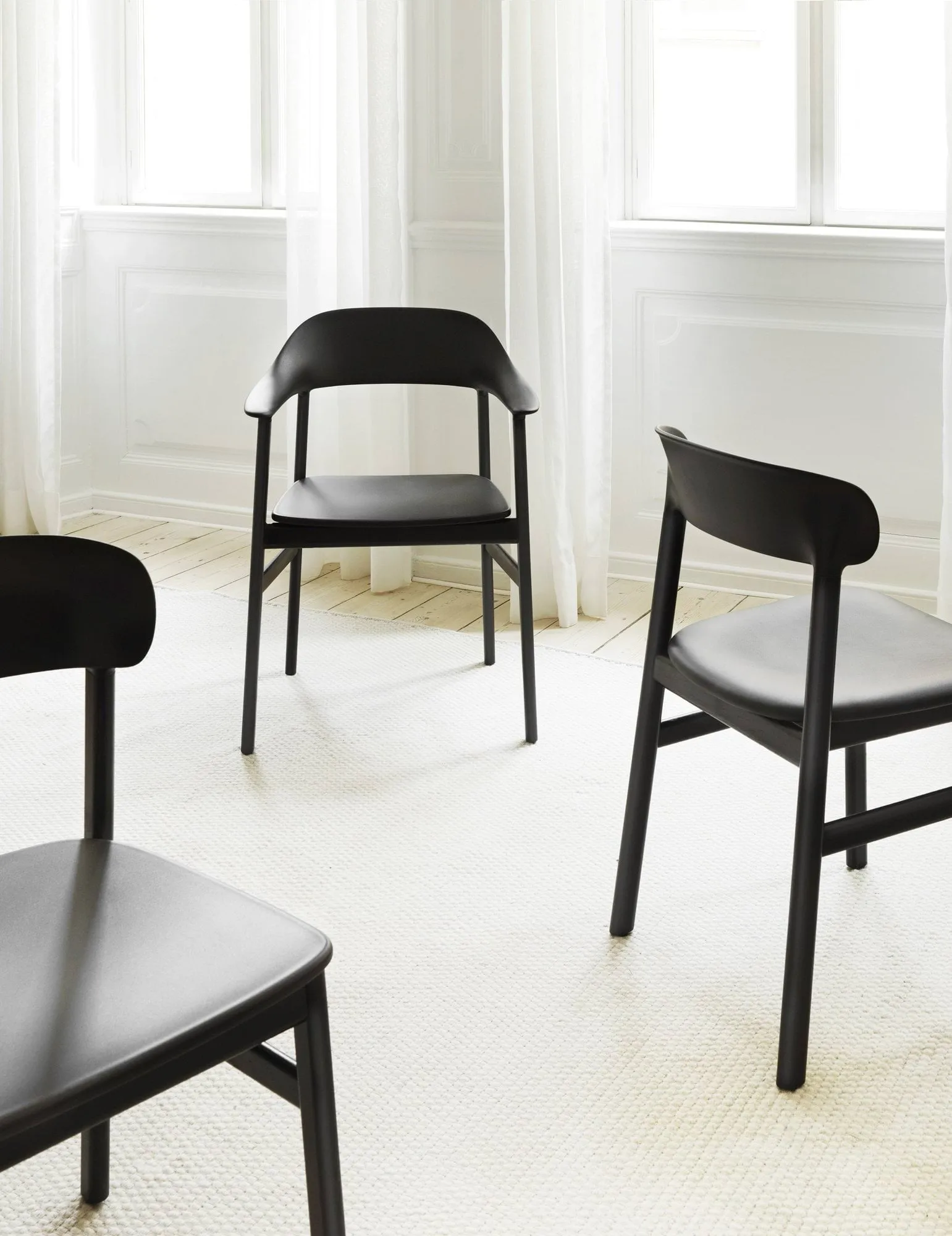 Herit stol røkt eik, Dusty green (grønn) Normann Copenhagen