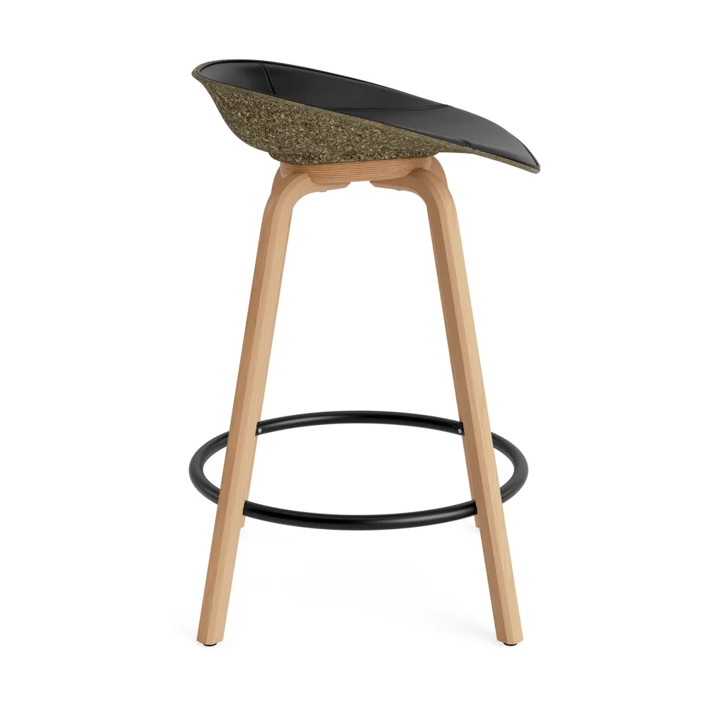 Mat Barstool barkrakk  fremsidepolstring 65 cm, Ultra 41599-seaweed-beech-black steel Normann Copenhagen