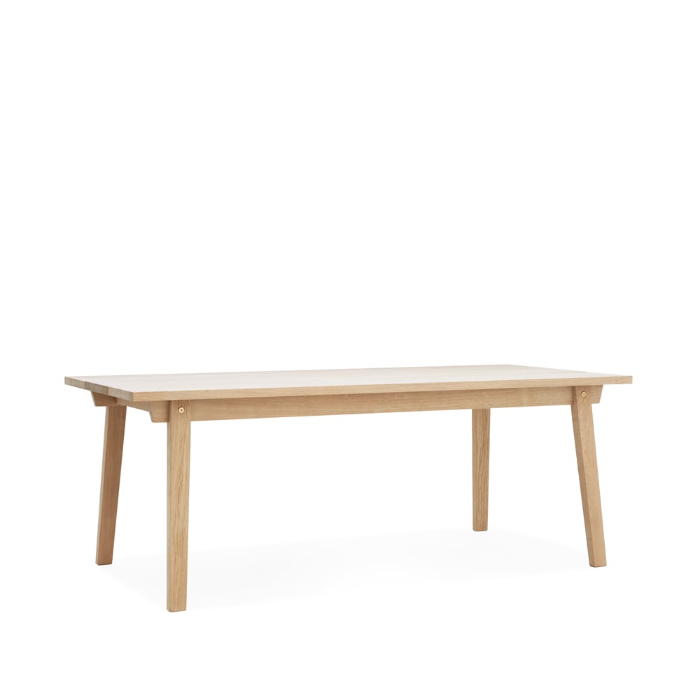 Normann Copenhagen Slice spisebord eik såpet, 3-delt plate
