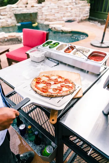 Ooni Signature perforert pizzaspade - Aluminium-valnøtt, 14 - Ooni