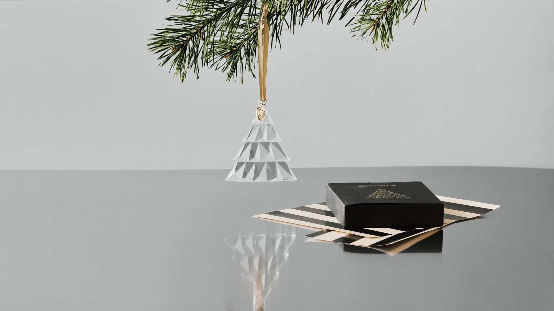 Årlig ornament høy, Gjennomsiktig Orrefors