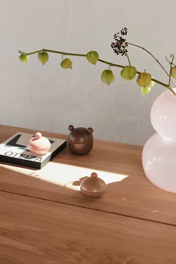 Saga Bonbonniere skål med lokk lav Ø 8 cm - Camel - OYOY