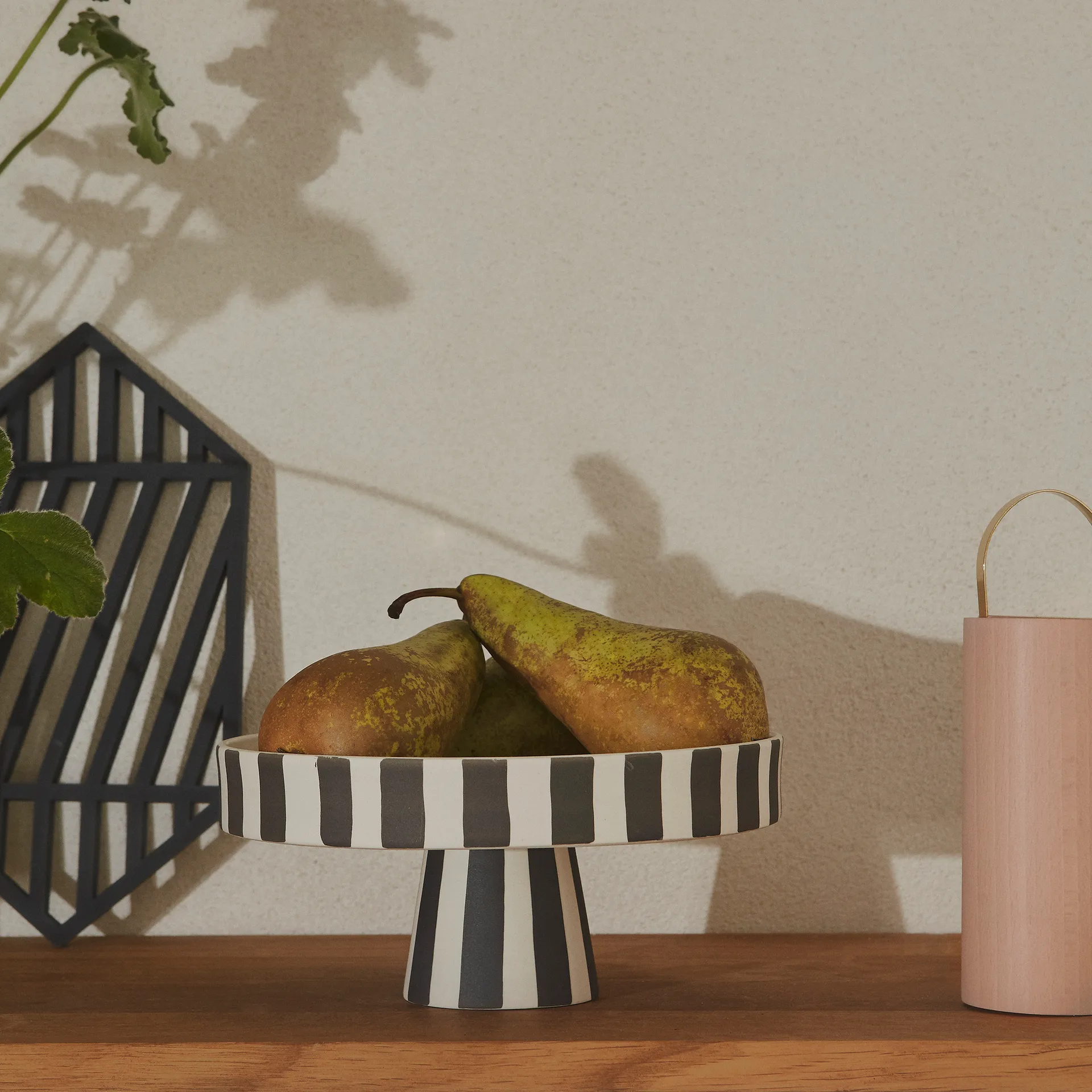 Toppu serveringsfat Ø20 cm, Svart-hvit OYOY