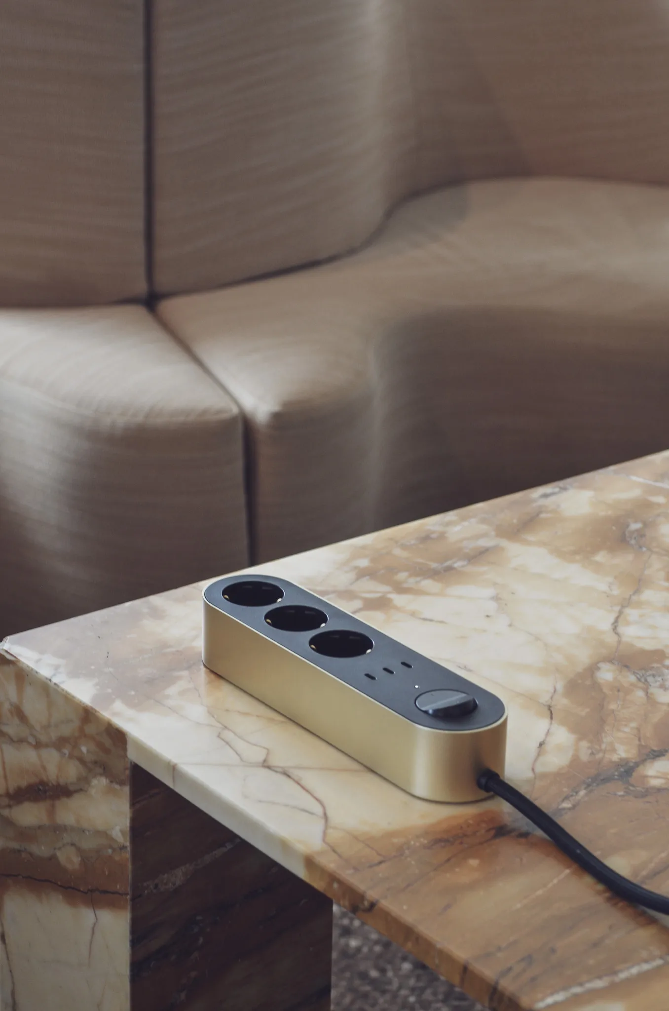 Edgar Power Bar grenuttak, Satin brass Palette