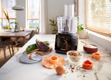 Daily kjøkkenmaskin HR7320/00 1,5 L - White - Philips