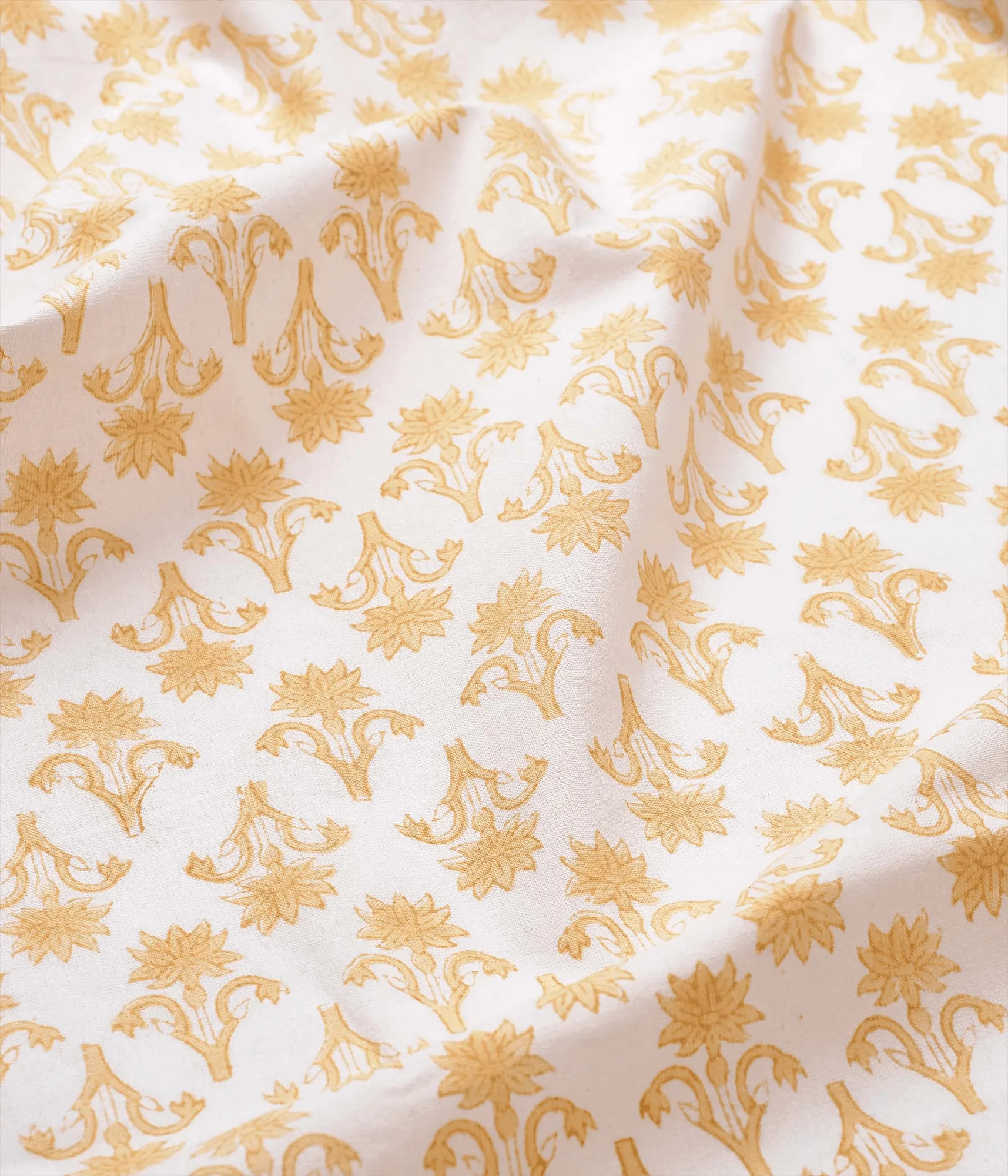 Lily duk, Yellow, 350x150 cm Pick a Poppy