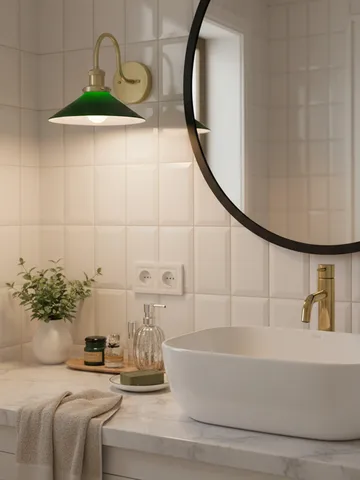 August vegglampe - Grønn-messing - PR Home