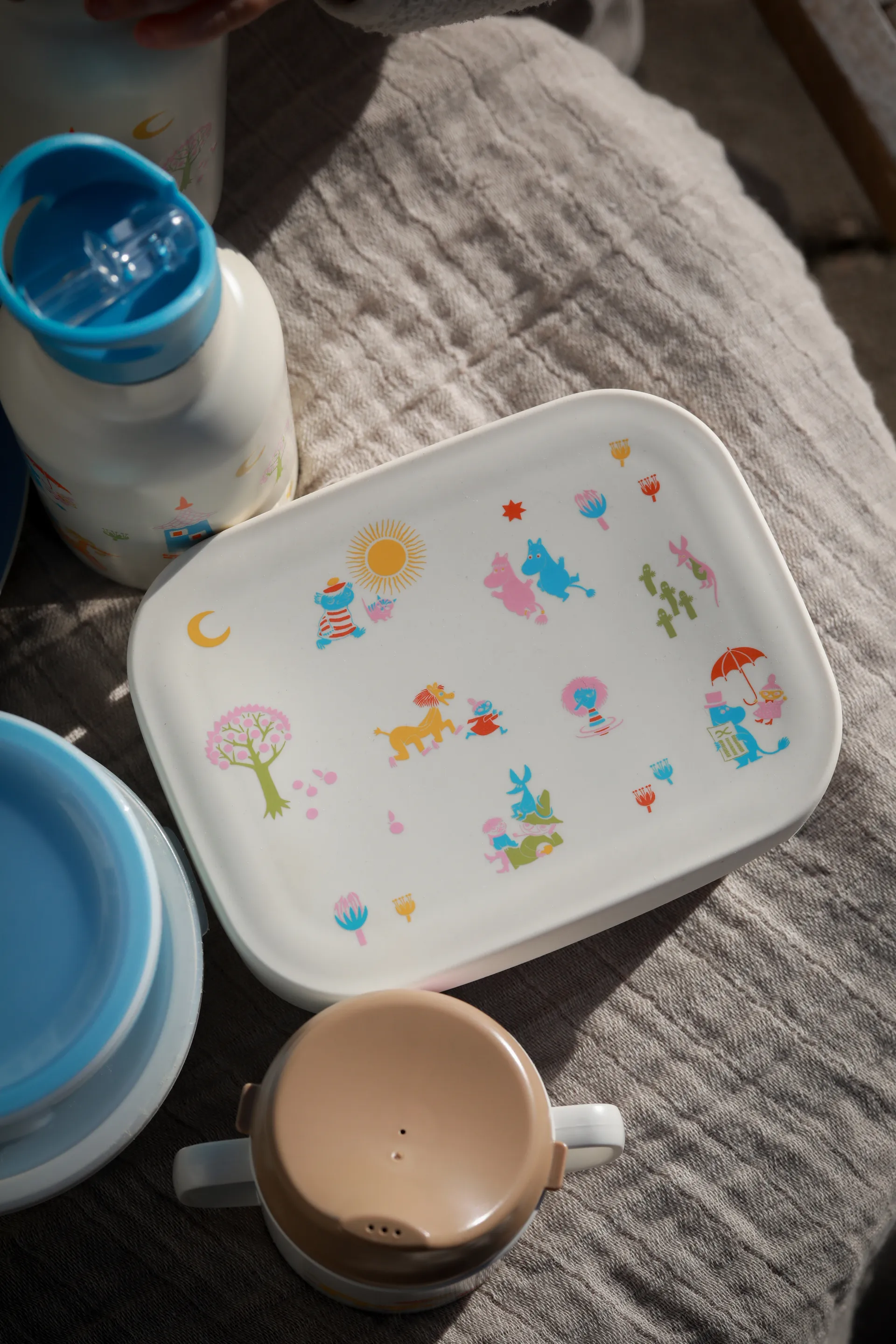 Mumin 80 matboks metall 13x17 cm, Beige Rätt Start