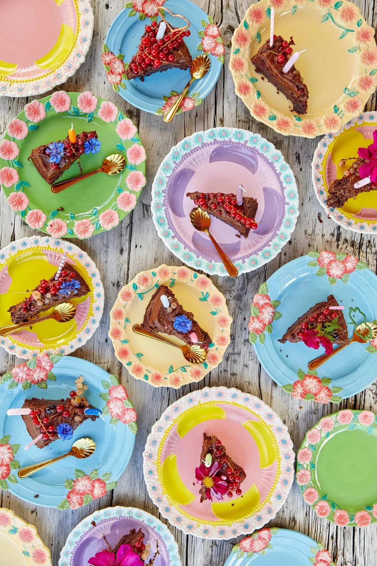 Rice Embossed Flower keramikktallerken Ø 25,5 cm, Lavender RICE