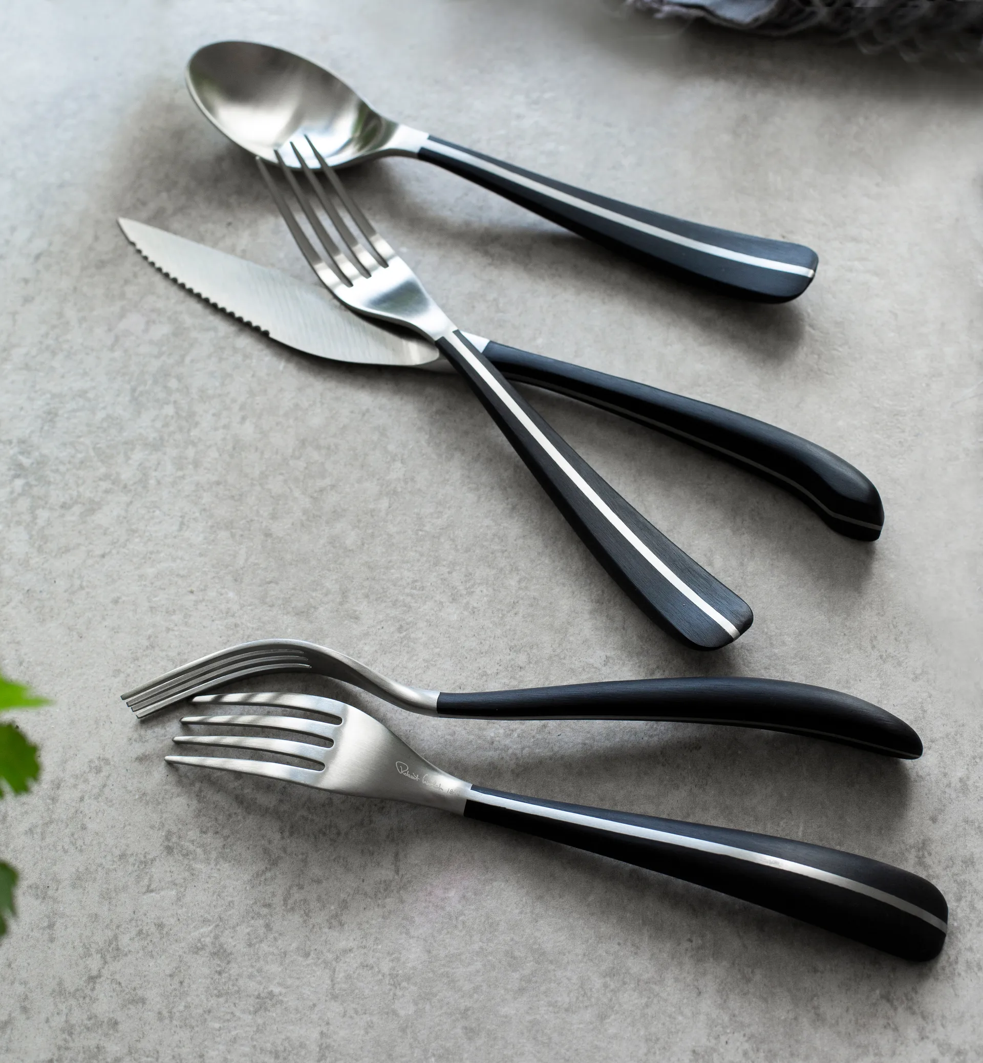 Contour gaffel, Svart Robert Welch