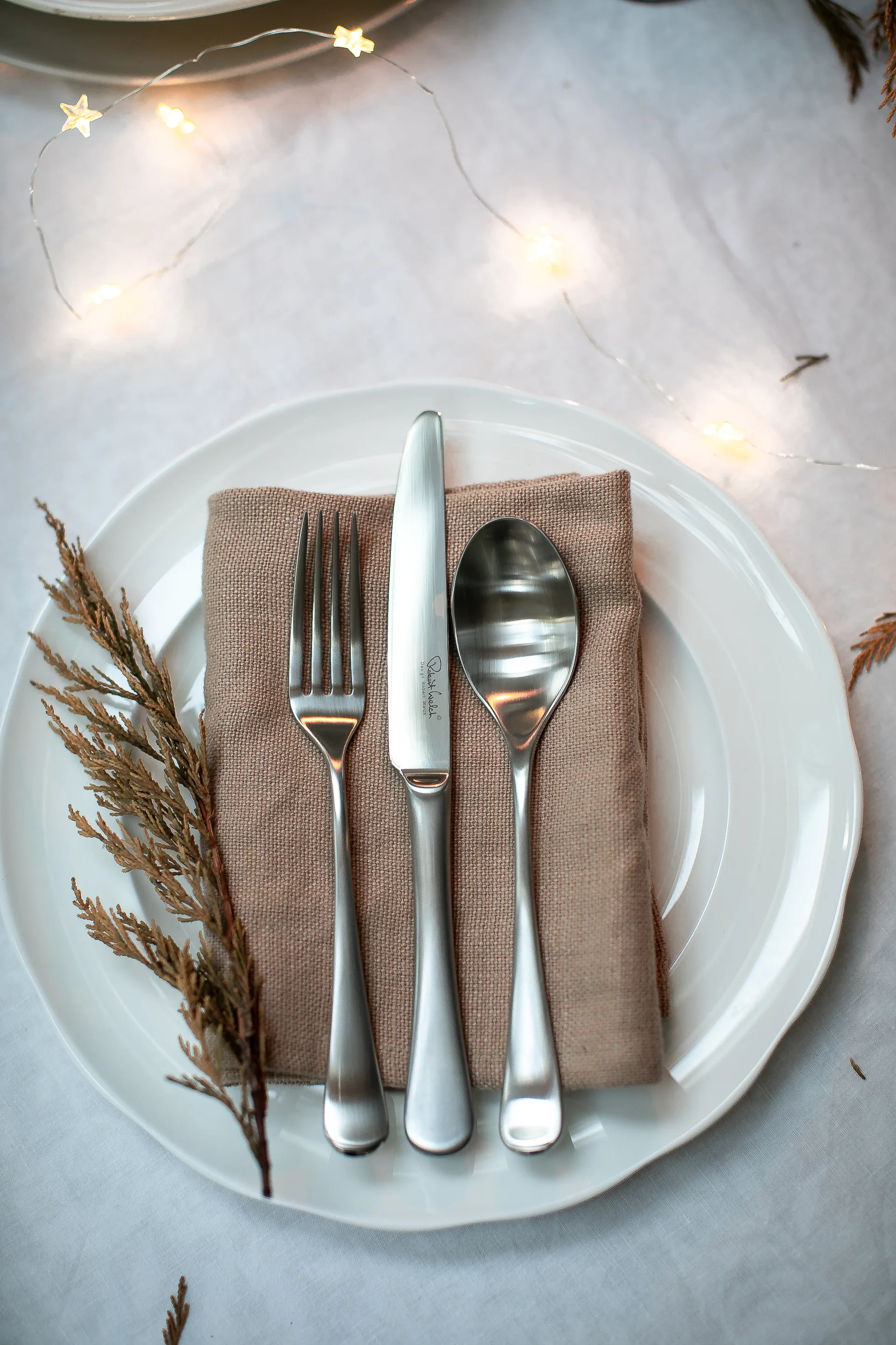 Radford bestikk matt, 24 deler Robert Welch