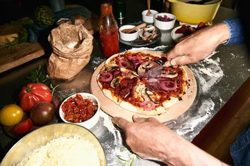 Grand Cru pizzabrett og pizzaskjærer - Bøk, Ø35 cm - Rosendahl