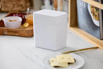 Classic osteboks inkl. osteskjærer 16,5x10x19 cm - Hvit - Rosti