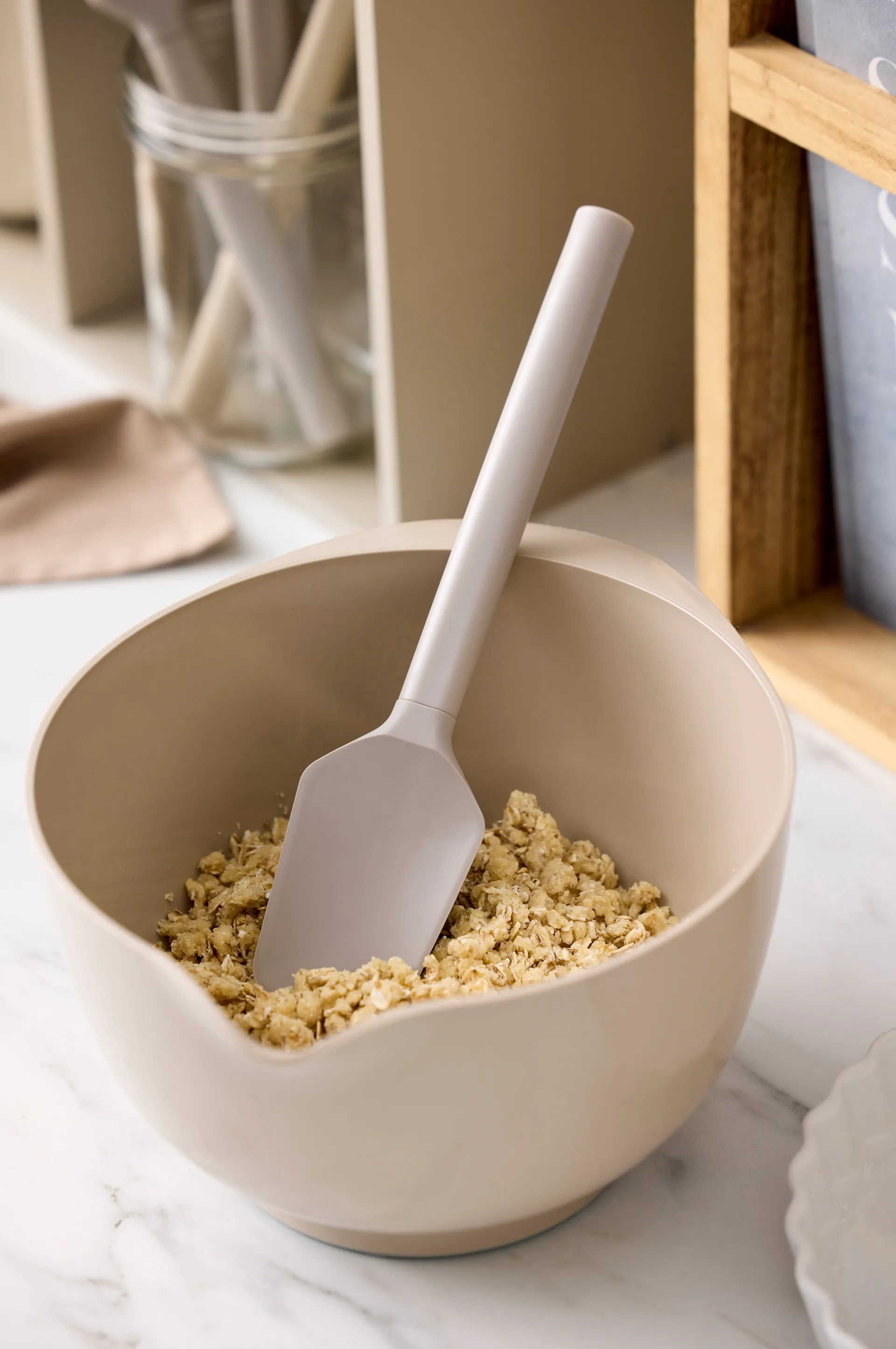 Rosti Emma slikkepotskje, Humus Rosti