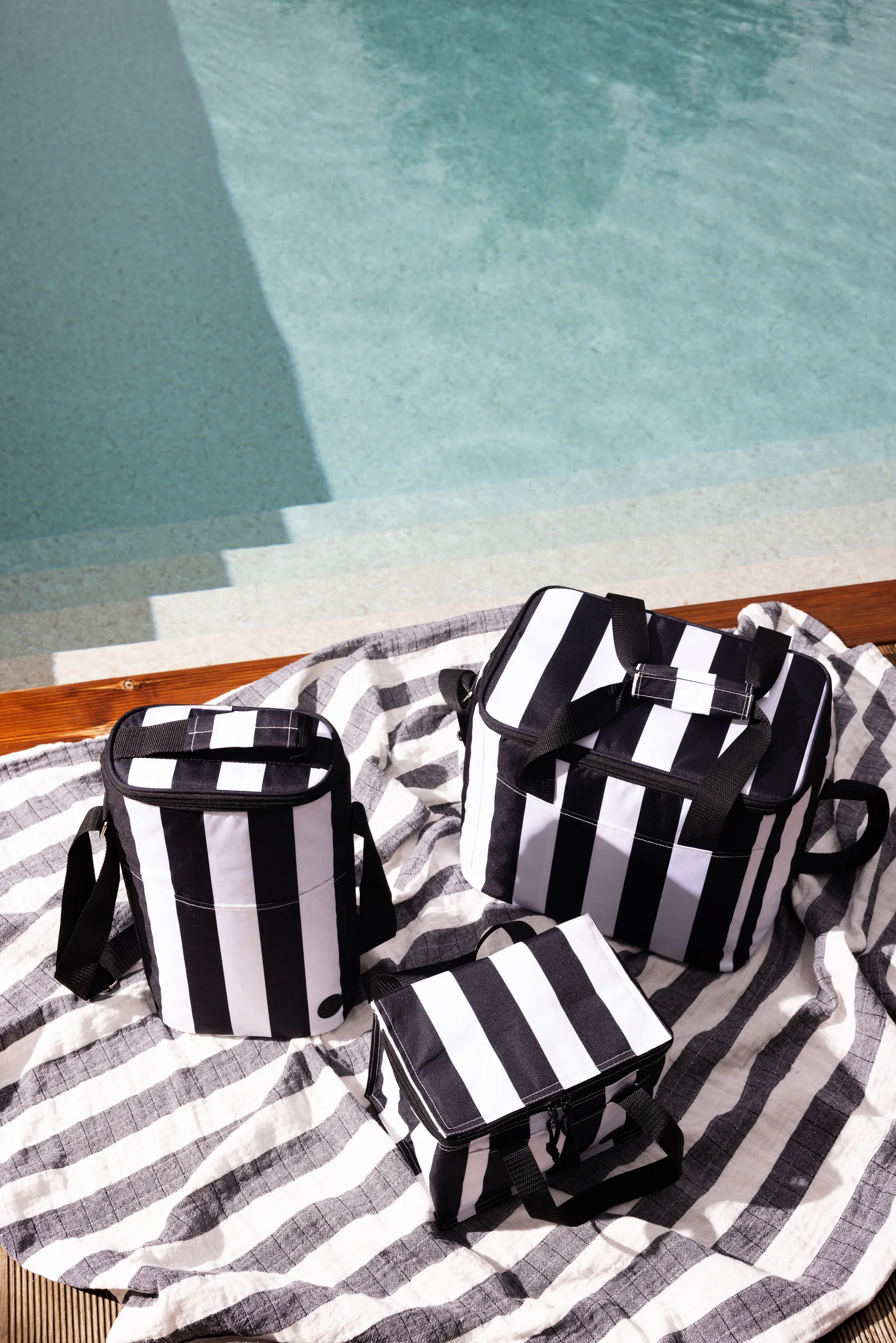 City kjøleveske liten 3,2 L, Svart-hvitt Sagaform