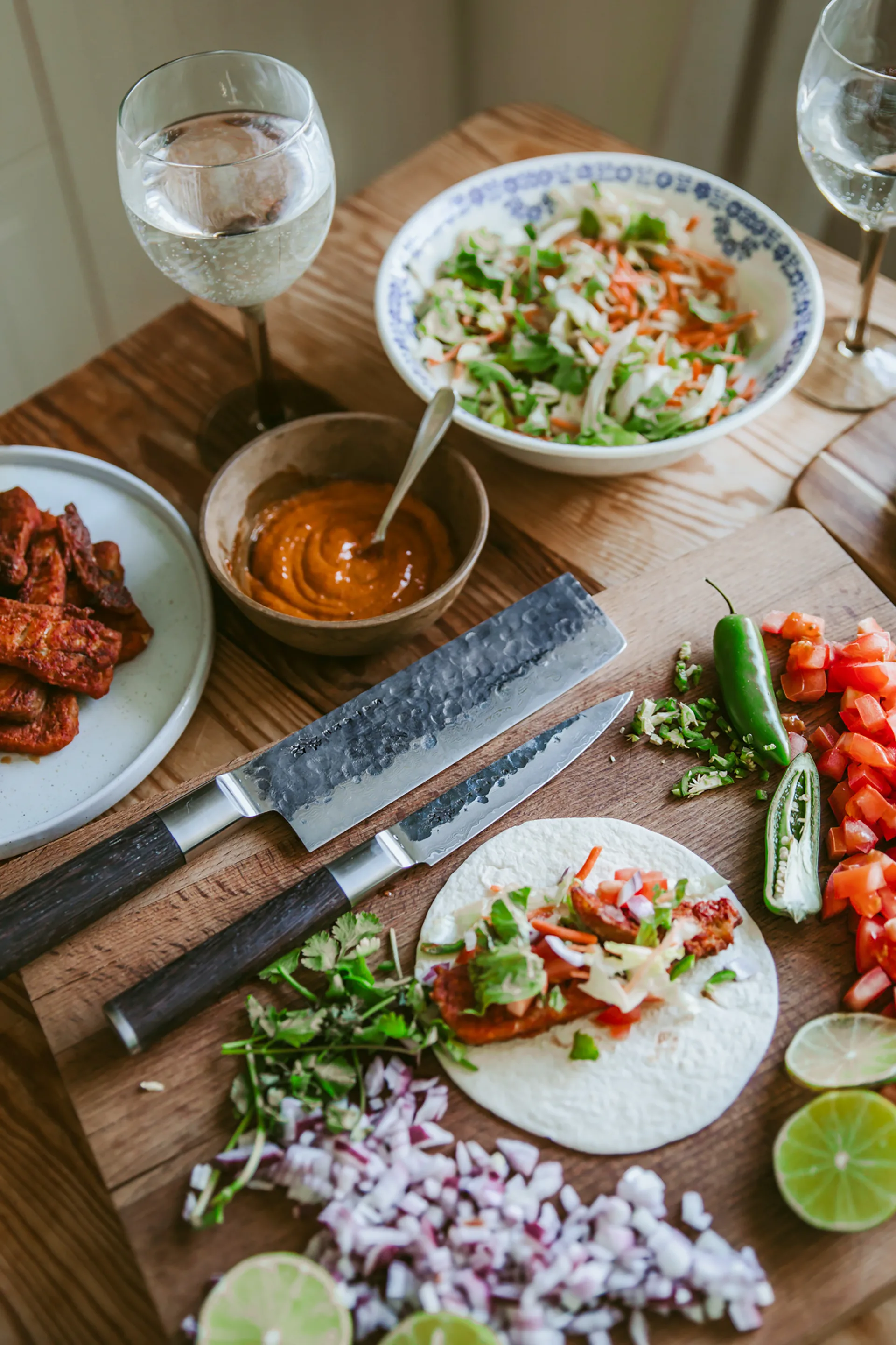 Kuro Nakiri 18 cm med Petty 11 cm, 2 deler Satake