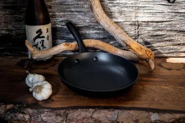 Satake keramisk stekepanne lett støpejern 20+28 cm - Satake
