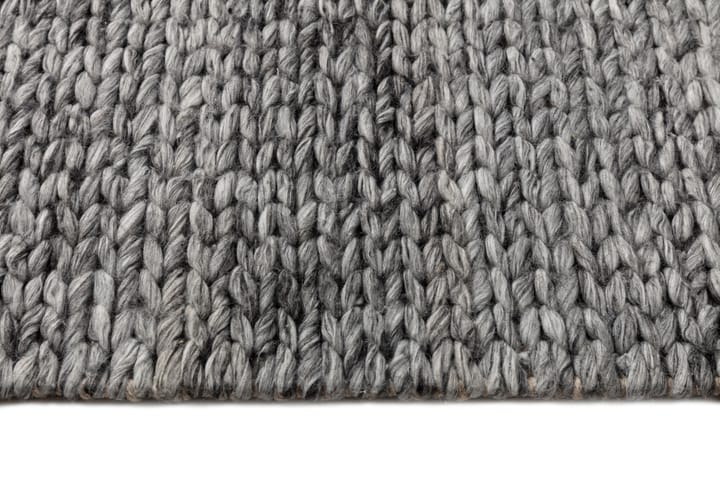 Braided ullteppe mørk grå, 170x240 cm Scandi Living