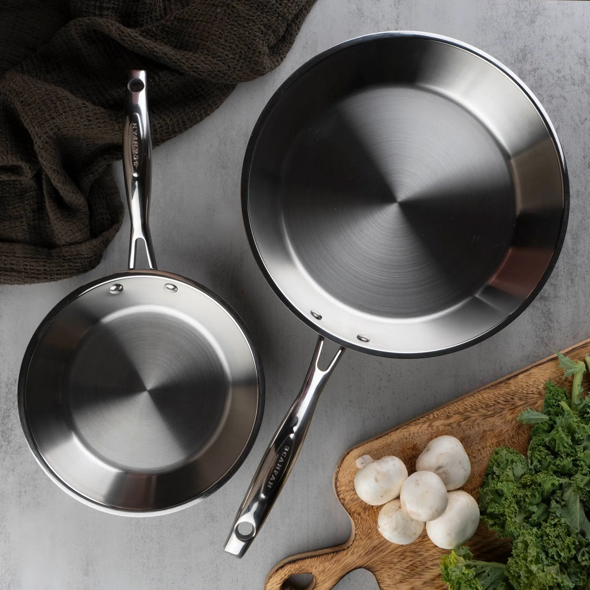 Scanpan STS stekepannesett, 20+28 cm Scanpan