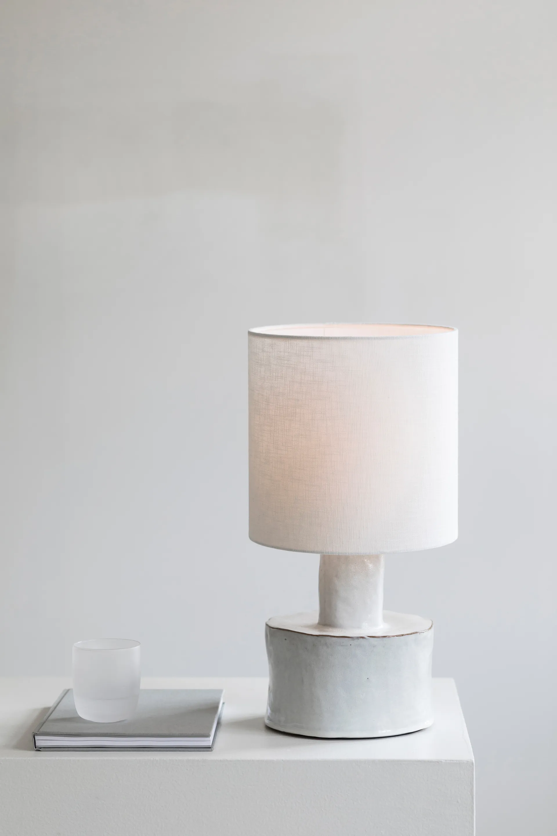 Catherine bordlampe 47 cm, White matt-white Serax