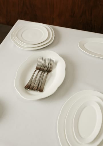 Silhouette oval dyp tallerken L 21x30 cm - White - Serax